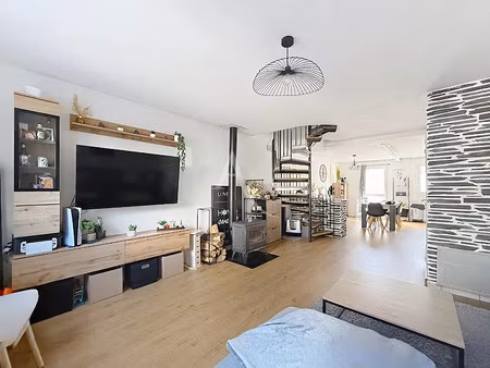 vente maison 4 pièces 88.99 m² à pellouailles-les-vignes (49112)  269 999 €