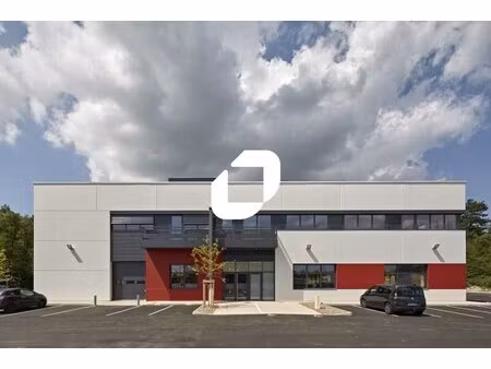 location bureaux 69 m² à 3 089 m²