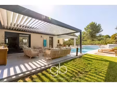 contemporaine plain pied 158m2 4ch + bureau + garage piscine environnement privilégié vue.