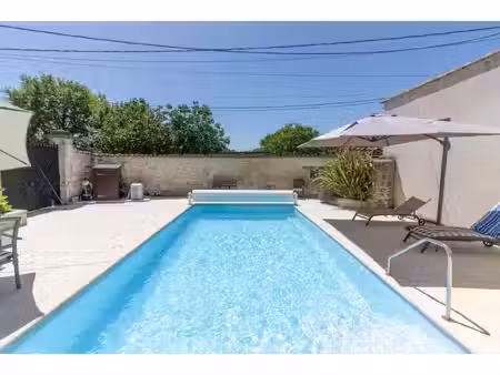 charmante maison de village de 3 chambres avec piscine près de jarnac