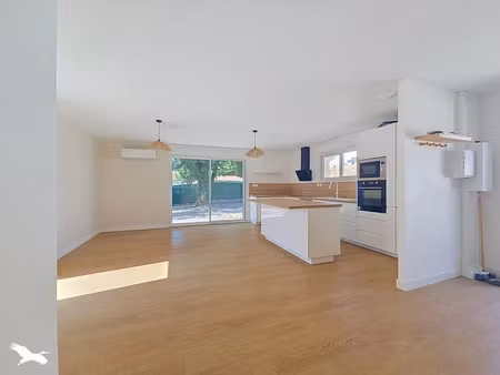 vente maison 4 pièces 83 m² à saint-médard-d'eyrans (33650)  353 760 €