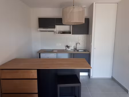31270 frouzins: loue appartement t2 meublé