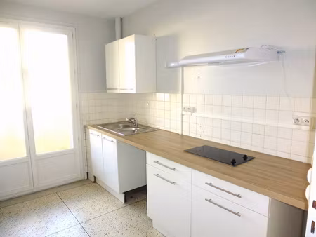 appartement t1 / salins