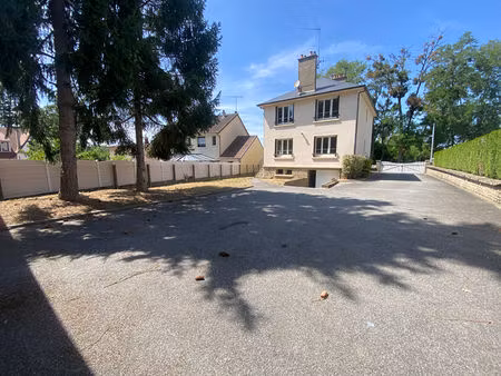 la ferte bernard  maison cinq chambres