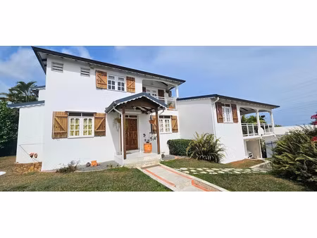 vente villa 6 pièces 145.87 m² à baie mahault (97122)  680 000 €