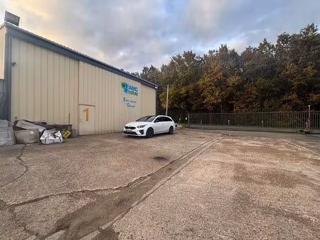 vente locaux professionnels 1 pièce 142 m² à loire-authion (49250)  126 000 €