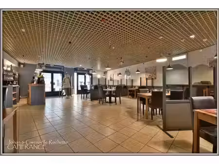 vente locaux professionnels 154 m² à durtal (49430)  68 000 €