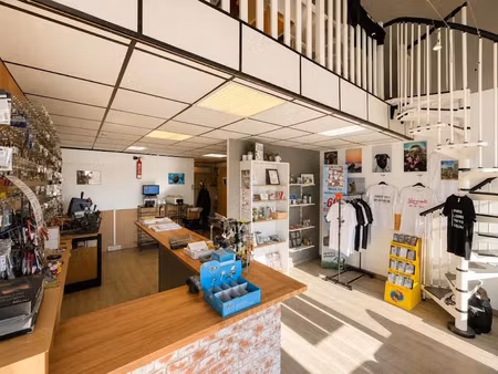 vente locaux professionnels 1 pièce 40 m² à garéoult (83136)  56 000 €
