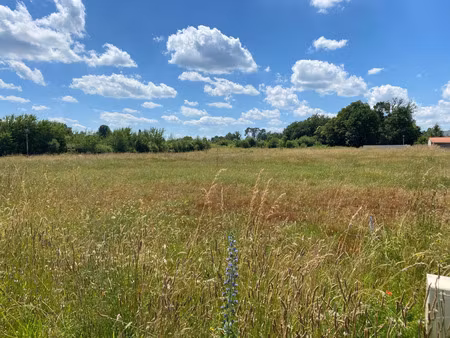 terrain à bâtir de 836 m² à marsac-sur-l'isle (24)