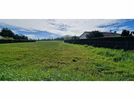 terrain à bâtir de 1226 m² à marsaneix (24)
