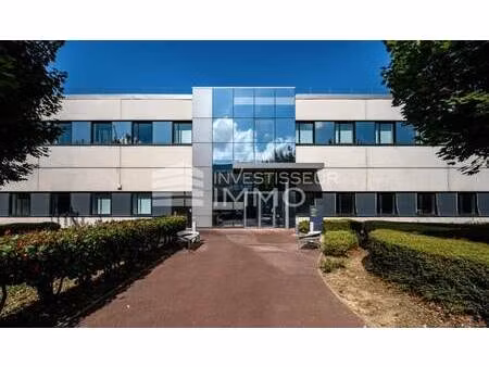 location bureaux 303 m²