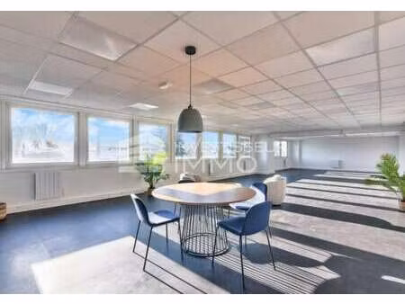 location bureaux 322 m²