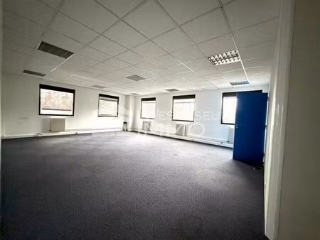 location bureaux 124 m²