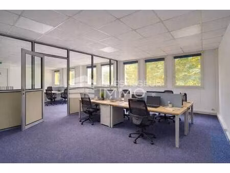 location local d'activités 106 m² à 385 m²