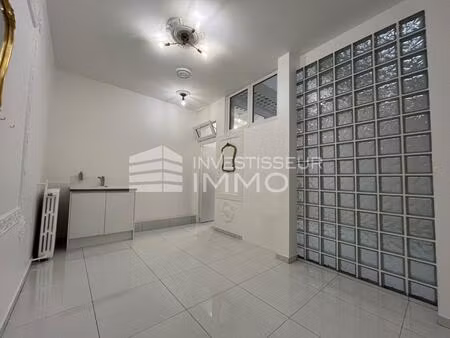 location bureaux 84 m²