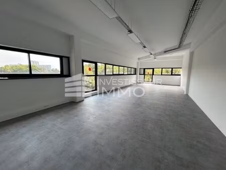 location bureaux 200 m²