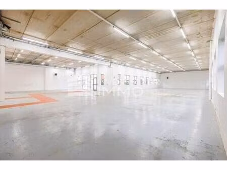 location bureaux 549 m²