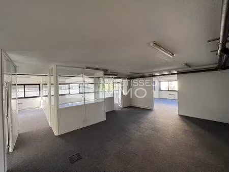 location bureaux 100 m²