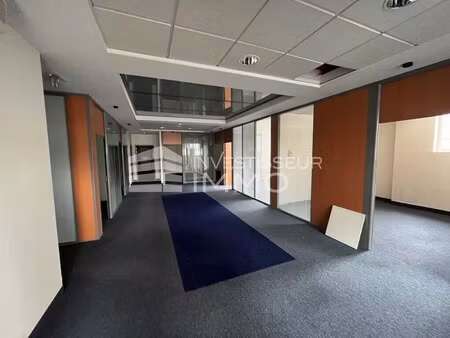 location bureaux 530 m²