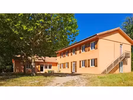 vente propriété cruis 04230 - - surface privée