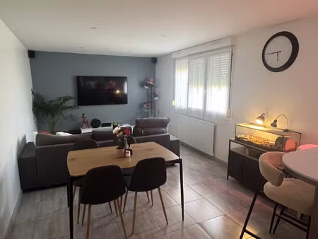 f3 meuble avec box et terrasse