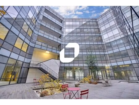 location bureaux 190 m² à 7 455 m²