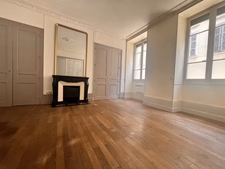 vente appartement 4 pièces 121m2 grenoble 38000 - 299000 € - surface privée