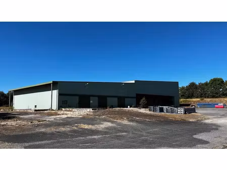 vente locaux professionnels 6 pièces 1500 m² à courcôme (16240)  781 250 €