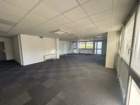 location bureaux 115 m² à 220 m²