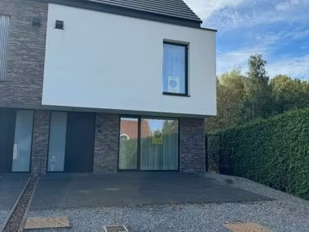 huis te huur in temse met 4 slaapkamers