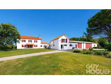 belle propriété de caractère avec annexe et dépendance
