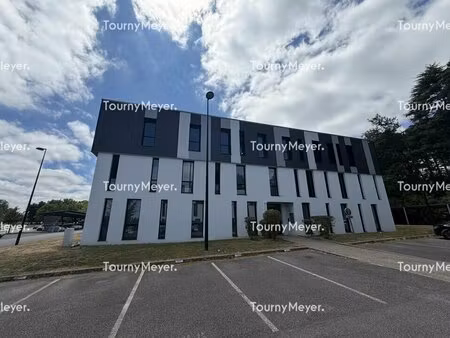 location bureaux 222 m²