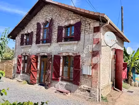 vente maison 5 pièces 87 m² à ruffec (16700)  114 999 €