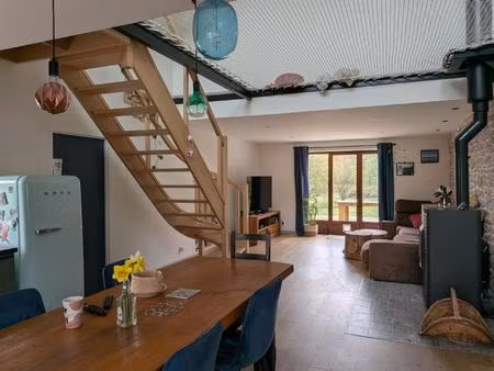 maison en pierre rénovée 4 chambres – 169 m² habitables – terrain de 4 715 m² – chamblay (