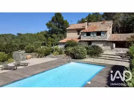maison traditionnelle à tourrettes (83440)