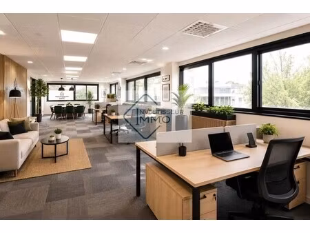 location bureaux 83 m²