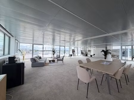 location bureaux 661 m² à 3 960 m²