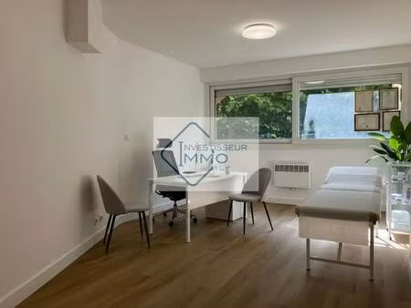 location commerce sainte genevieve des bois 91700 25m²