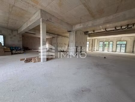 location commerce serris 77700 431m²
