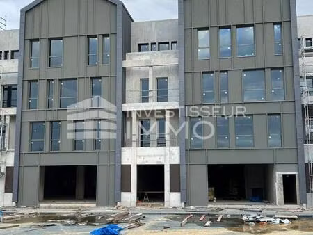 vente commerce serris 77700 265m²