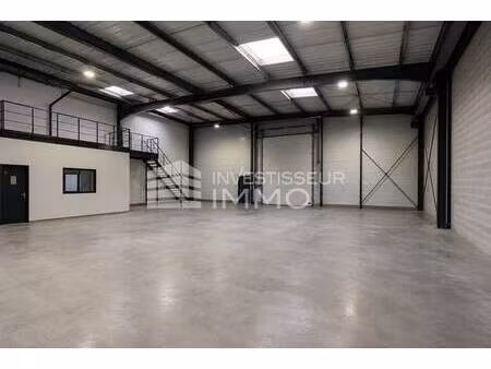 vente local d’activités moret loing et orvanne 77250 364m²