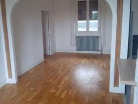 location maison à montluçon (03100) : à louer / 61m² montluçon