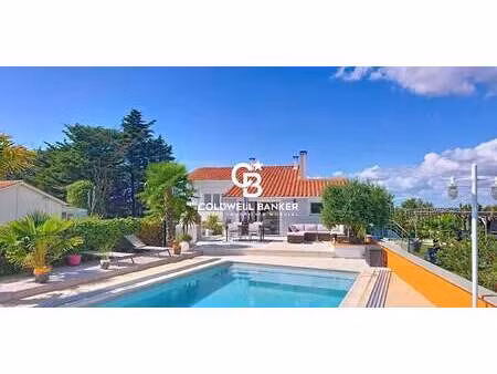 maison avec piscine saint-michel-en-l’herm (85)
