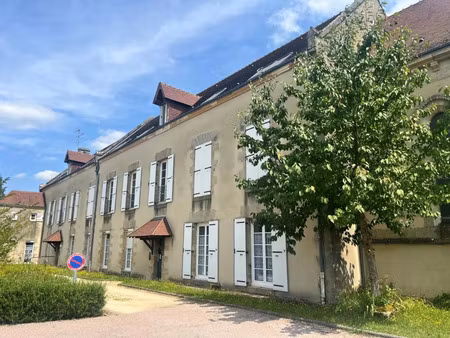 location appartement 2 pièces 54 m² à sainte-sévère-sur-indre (36160)