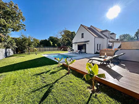 maison d'exception à ennery - 7 pièces - 170 m²