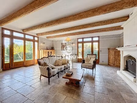 maison de 230 m² sur joli jardin de 1700m²