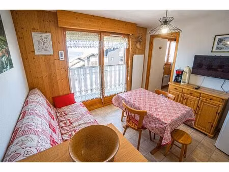 3 pieces – 169000€ – igloo – 2348