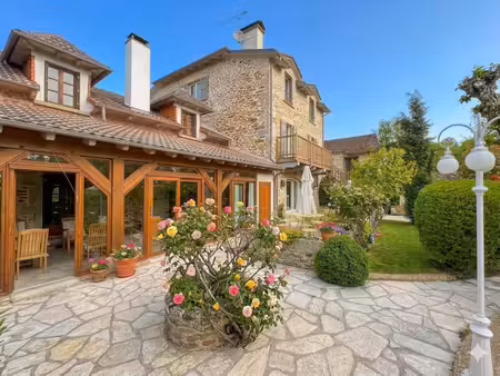 propriété de 415 m² avec gîte et espace bien être