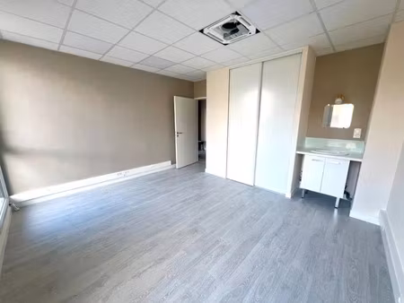 location locaux professionnels 2 pièces 18 m² à vallières-sur-fier (74150)  553 €