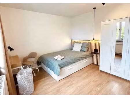 chambre meublée dans colocation avec sdd privée